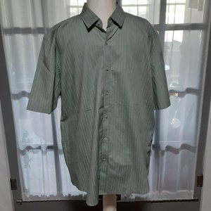 💰 3/$25.00 Men's Alfani S/S Dress Shirt Size XL. NWT. (No price on tag).